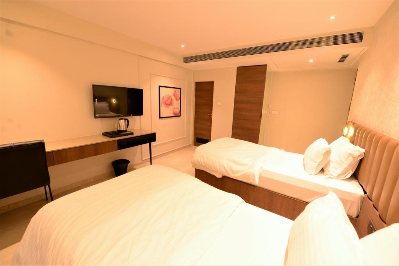 Hotel Anupam Residency Mumbai Ngoại thất bức ảnh